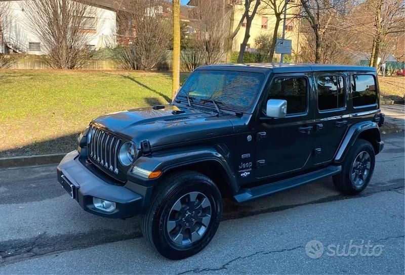 Usata Jeep Wrangler Unlimited Overland 200 CV (147 kW) 2019 Grigio SUV