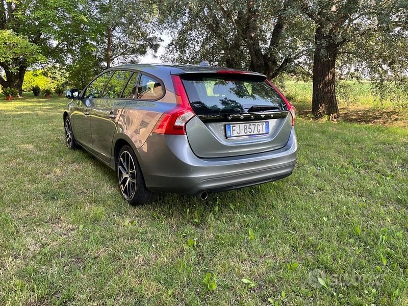 Usata Volvo V60 120 CV (88 kW) 2017 Station wagon