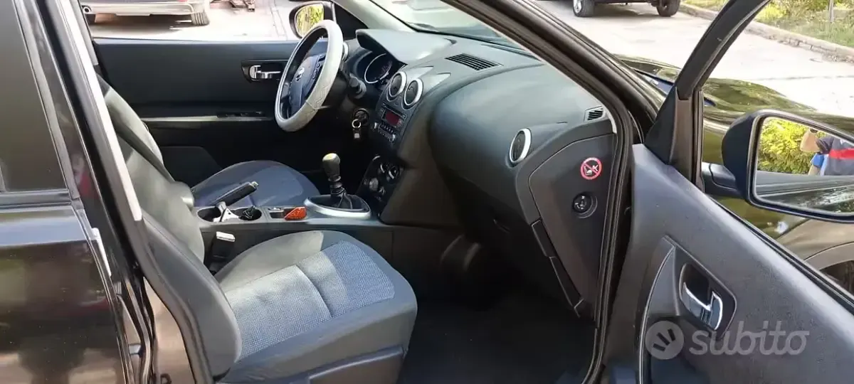 Usata Nissan Qashqai 115 CV (84 kW) 2013 Nero SUV