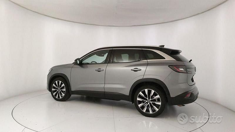 Usata Renault Austral Techno 200 CV (147 kW) 2023 Grigio SUV