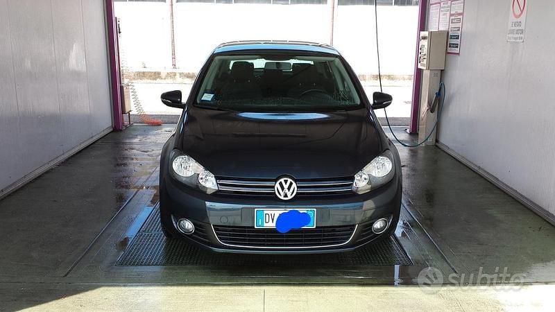 Usata VW Golf VI 110 CV (80 kW) 2009 Blu Utilitaria