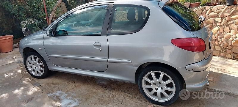 Usata Peugeot 206 2002 Grigio Berlina