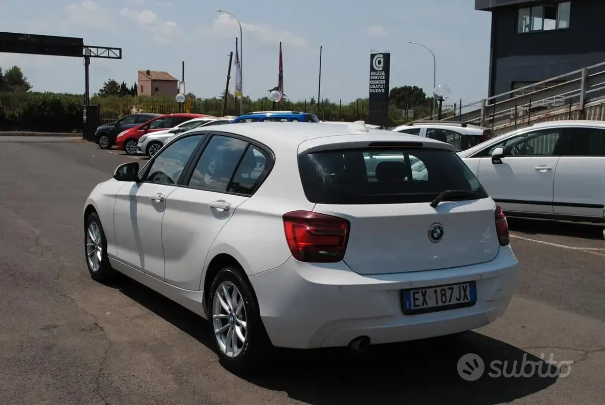 Usata BMW 116 Sport Line 116 CV (85 kW) 2016 Bianco Utilitaria