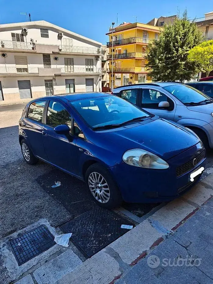 Usata Fiat Grande Punto 75 CV (55 kW) 2009 Blu Utilitaria