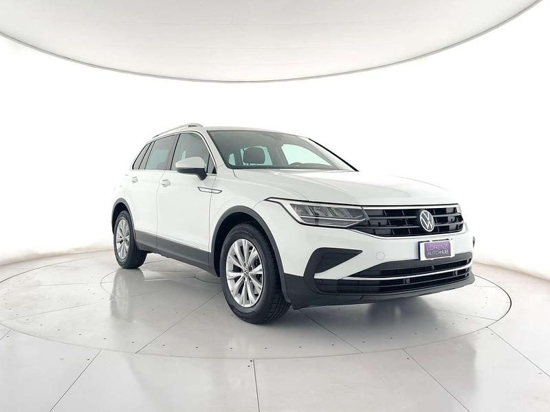 Bianco Usata 2022 VW Tiguan Life SUV | 25.490 € (Ottimo prezzo) - Immagine 1/4