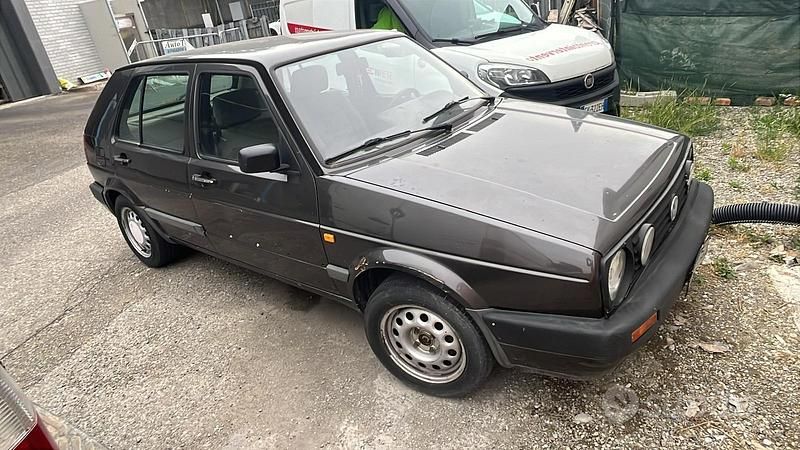 Usata VW Golf II Match 73 CV (53 kW) 1990 Grigio Utilitaria