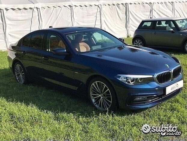 Usata BMW 520 M Sport 190 CV (139 kW) 2017 Blu Berlina