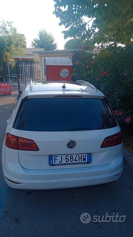 Usata VW Golf Sportsvan 115 CV (84 kW) 2017 Bianco Monovolume