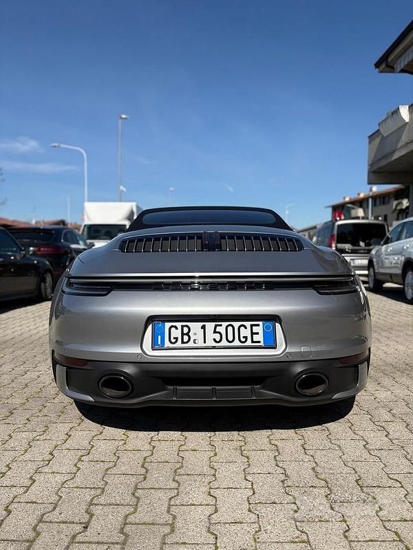 Usata Porsche 911 Carrera 4S Cabriolet 450 CV (330 kW) 2020 Grigio Cabrio