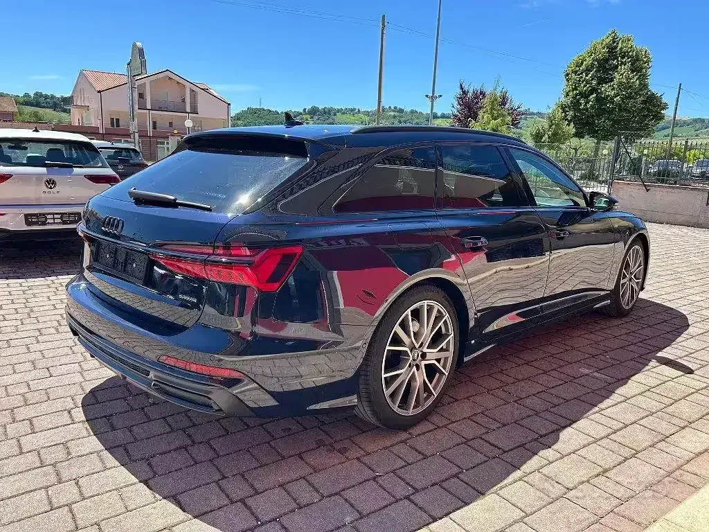 Usata Audi A6 S-Line 245 CV (180 kW) 2022 Blu Station wagon