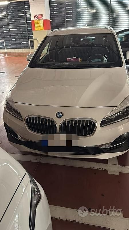 Usata BMW 218 Luxury Line 150 CV (110 kW) 2018 Bianco Station wagon