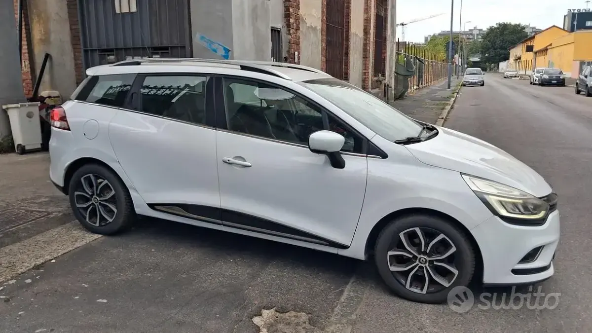 Usata Renault Clio Intens 75 CV (55 kW) 2017 Bianco Station wagon
