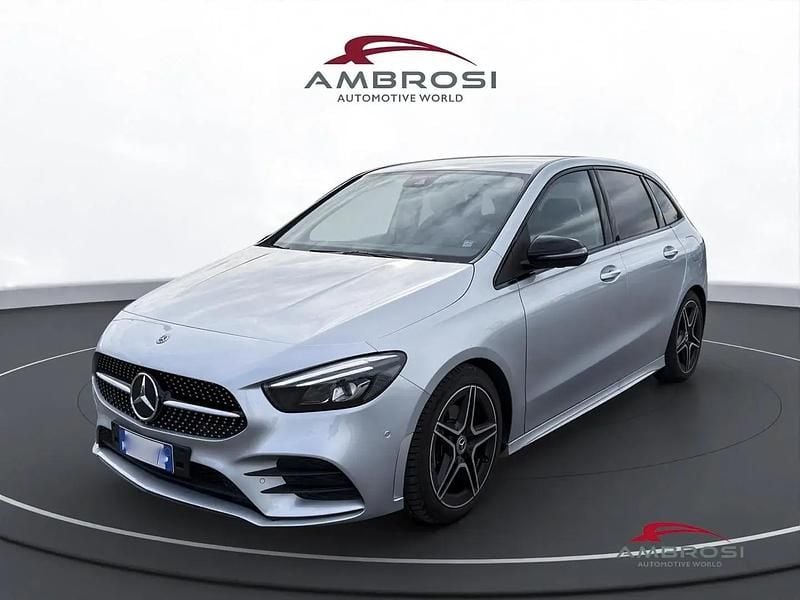 Usata Mercedes B180 Premium 136 CV (100 kW) 2019 Argento Monovolume