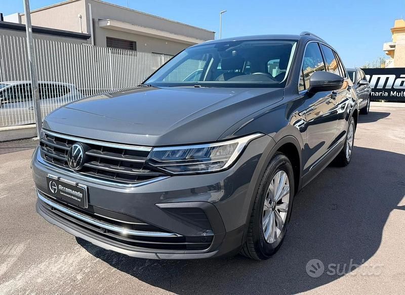 Usata VW Tiguan Life 150 CV (110 kW) 2024 Grigio SUV