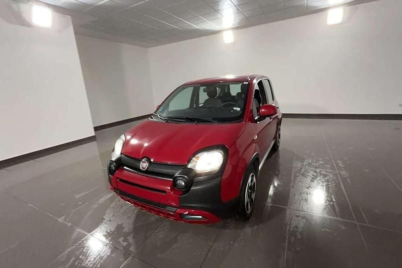 Usata Fiat Panda Cross Cross 69 CV (50 kW) 2023 Rosso Utilitaria