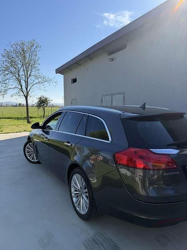 Usata Opel Insignia 160 CV (117 kW) 2011 Station wagon