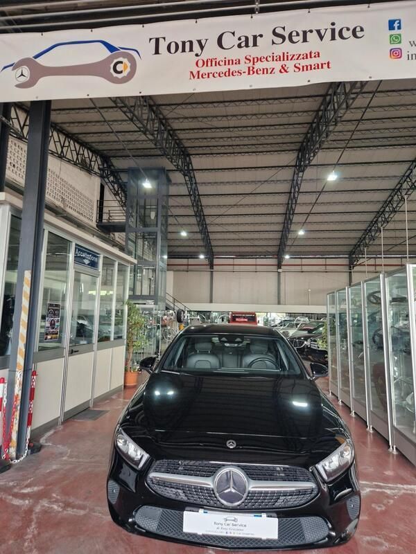 Usata Mercedes A180 116 CV (85 kW) 2021 Nero Berlina