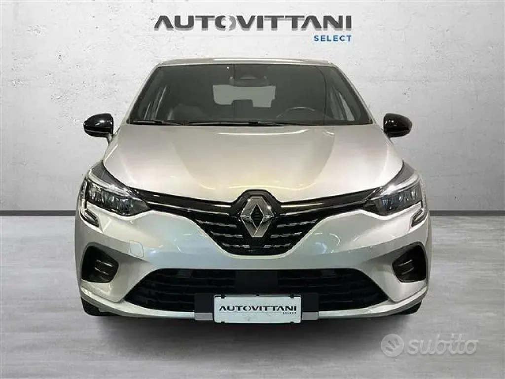 Usata Renault Clio V Techno 91 CV (66 kW) 2023 Grigio