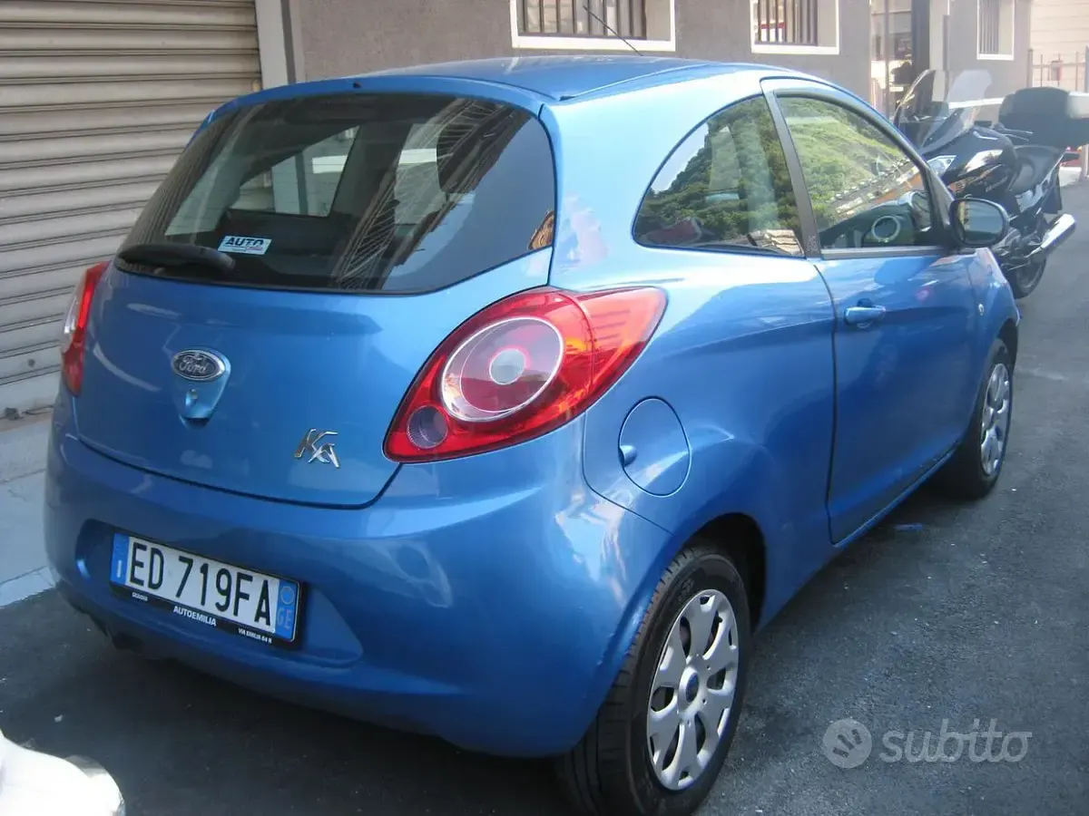 Usata Ford Ka 69 CV (50 kW) 2010 Blu Utilitaria
