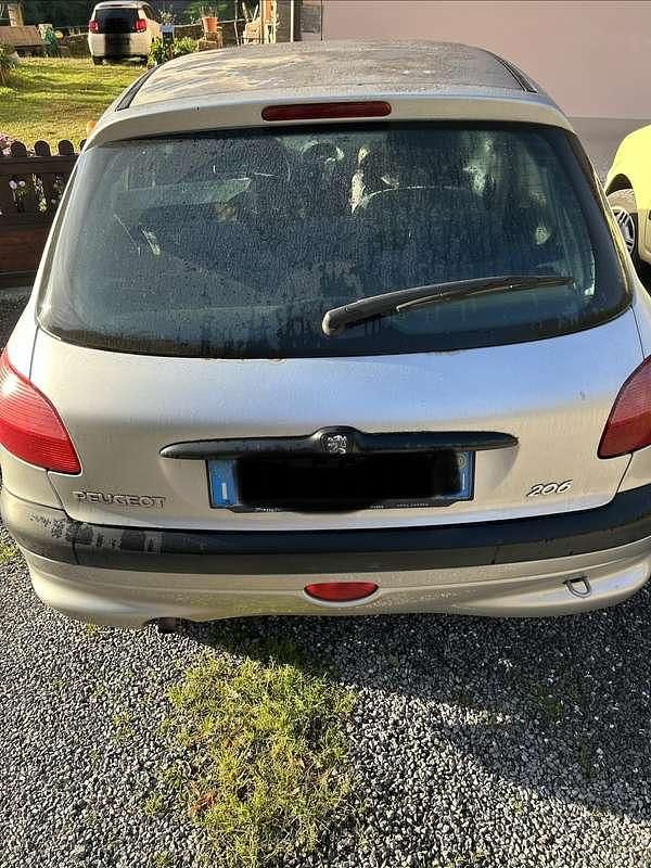 Usata Peugeot 206 60 CV (44 kW) 2000 Berlina