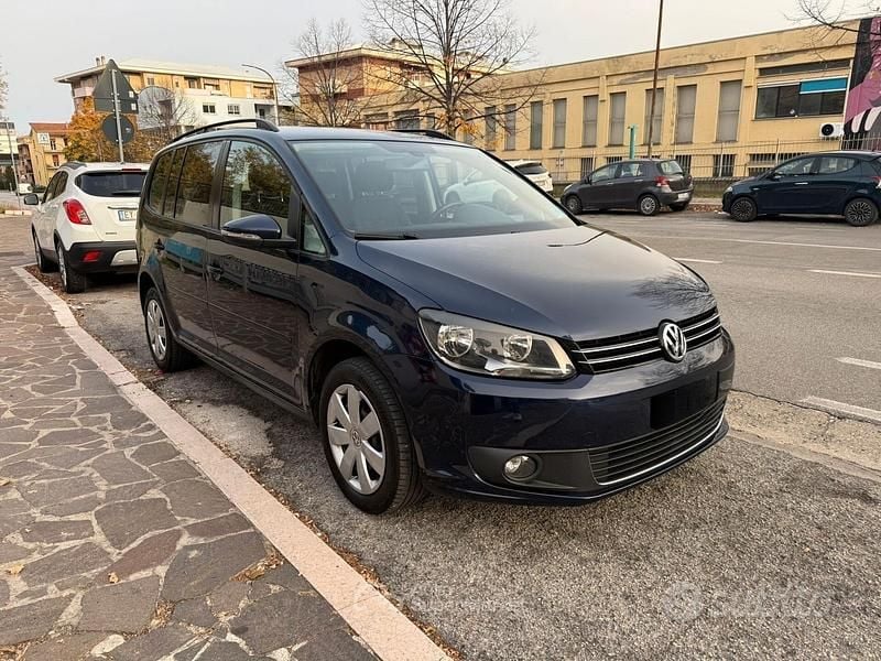 Usata VW Touran Highline 150 CV (110 kW) 2014 Blu Monovolume