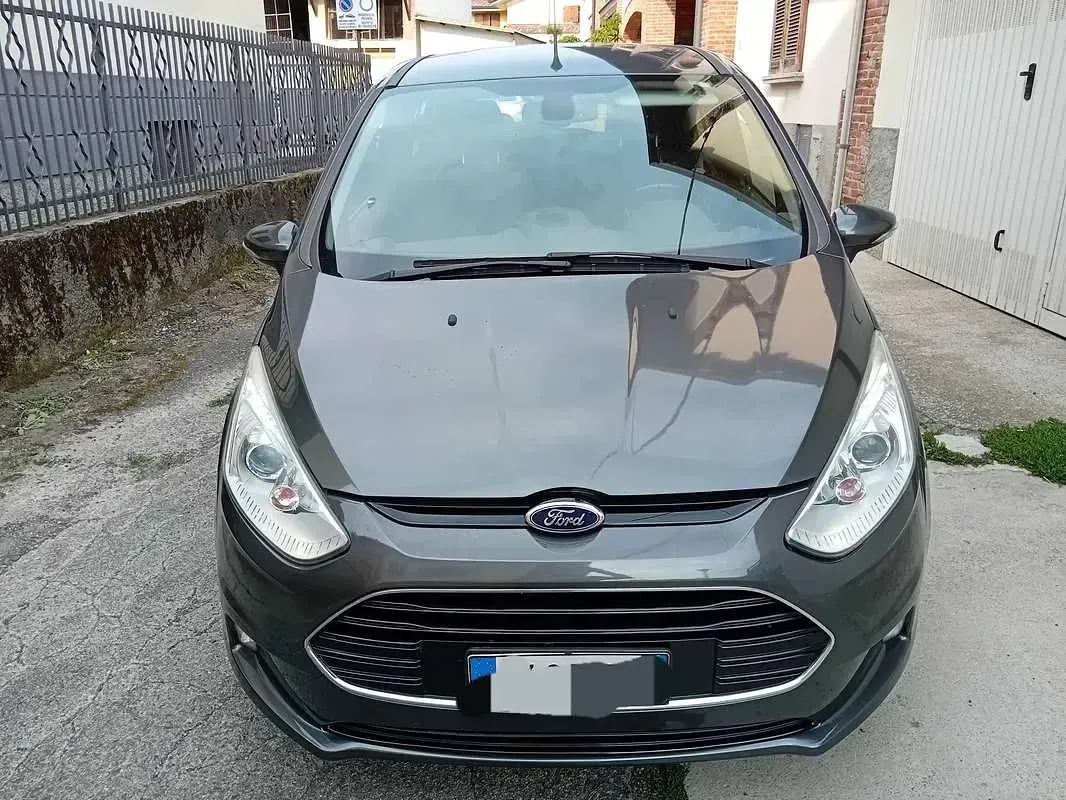 Usata Ford B-MAX 101 CV (74 kW) 2016 Grigio Monovolume