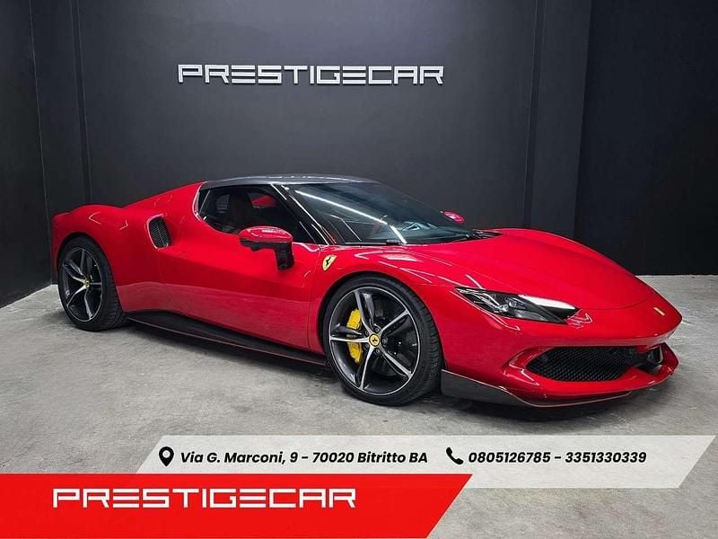 Usata Ferrari 296 829 CV (609 kW) 2024 Rosso corsa Coupé