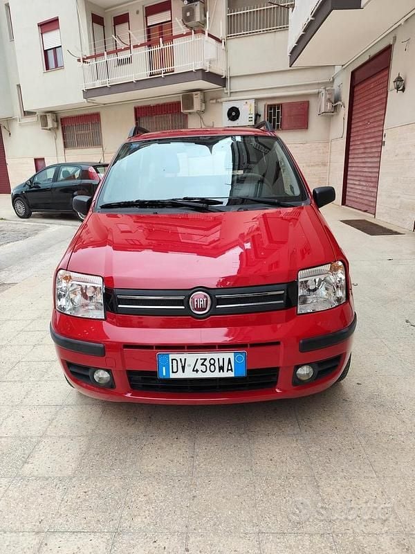 Usata Fiat Panda Dynamic 60 CV (44 kW) 2009 Rosso Utilitaria