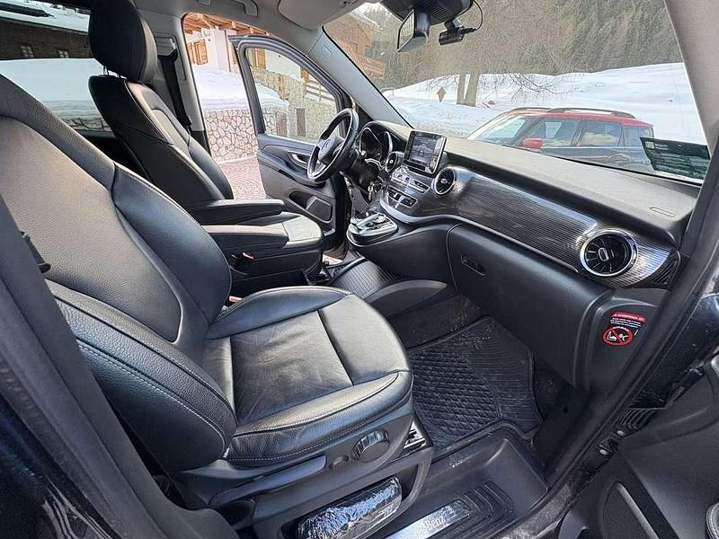 Usata Mercedes V250 190 CV (139 kW) 2021 Grigio Monovolume