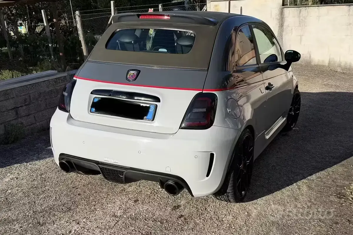 Usata Abarth 500C 135 CV (99 kW) 2015 Grigio Cabrio