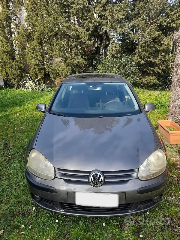 Usata VW Golf IV Comfortline 105 CV (77 kW) 2005 Grigio Berlina