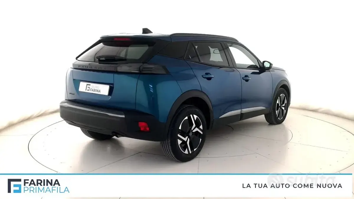 Usata Peugeot 2008 Allure 101 CV (74 kW) 2025 Blu SUV