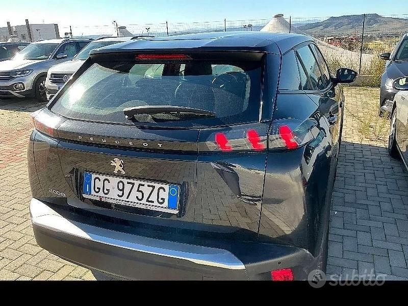 Usata Peugeot 2008 Active 102 CV (75 kW) 2021 Other SUV