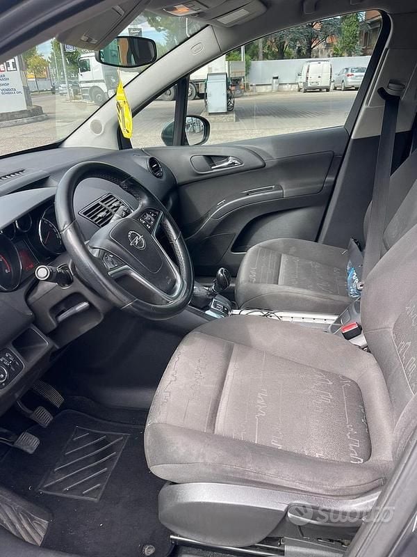 Usata Opel Meriva 95 CV (69 kW) 2011 Grigio Monovolume