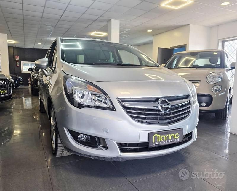 Usata Opel Meriva 120 CV (88 kW) 2015 Grigio Monovolume