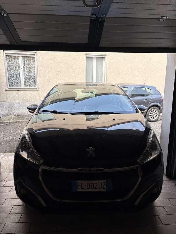 Usata Peugeot 208 Allure 82 CV (60 kW) 2017 Utilitaria