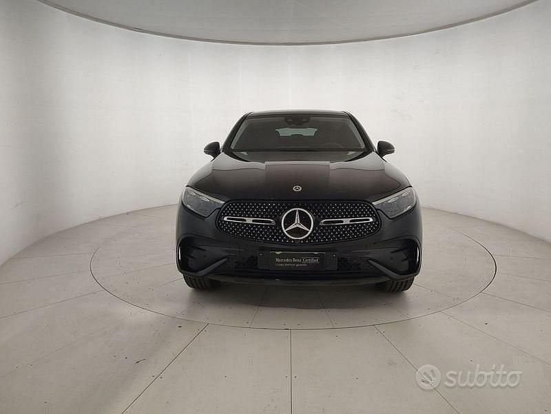 Nuova Mercedes GLC300 2025 Nero Coupé
