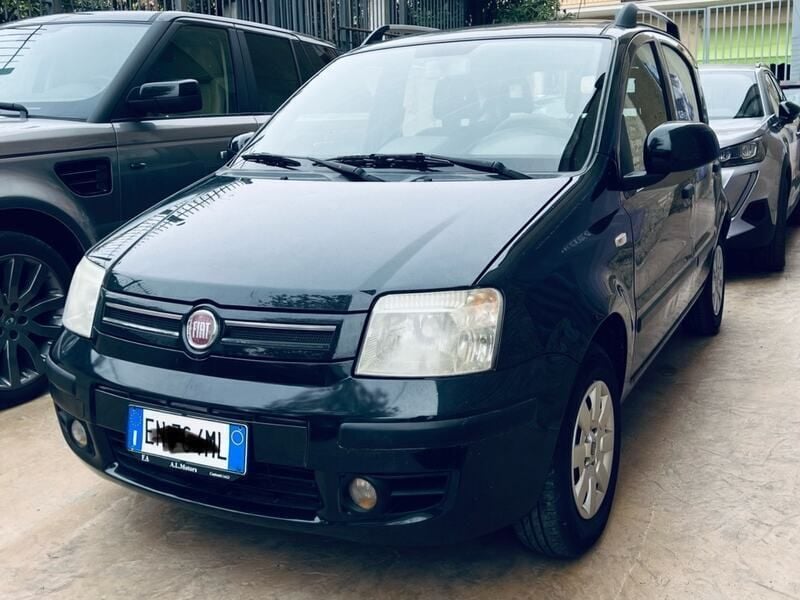 Nero Usata 2012 Fiat Panda Classica Due volumi | 3900 € (Buon prezzo) - Immagine 1/4