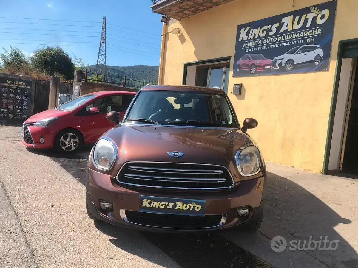 Usata Mini Countryman 111 CV (81 kW) 2014 Marrone SUV