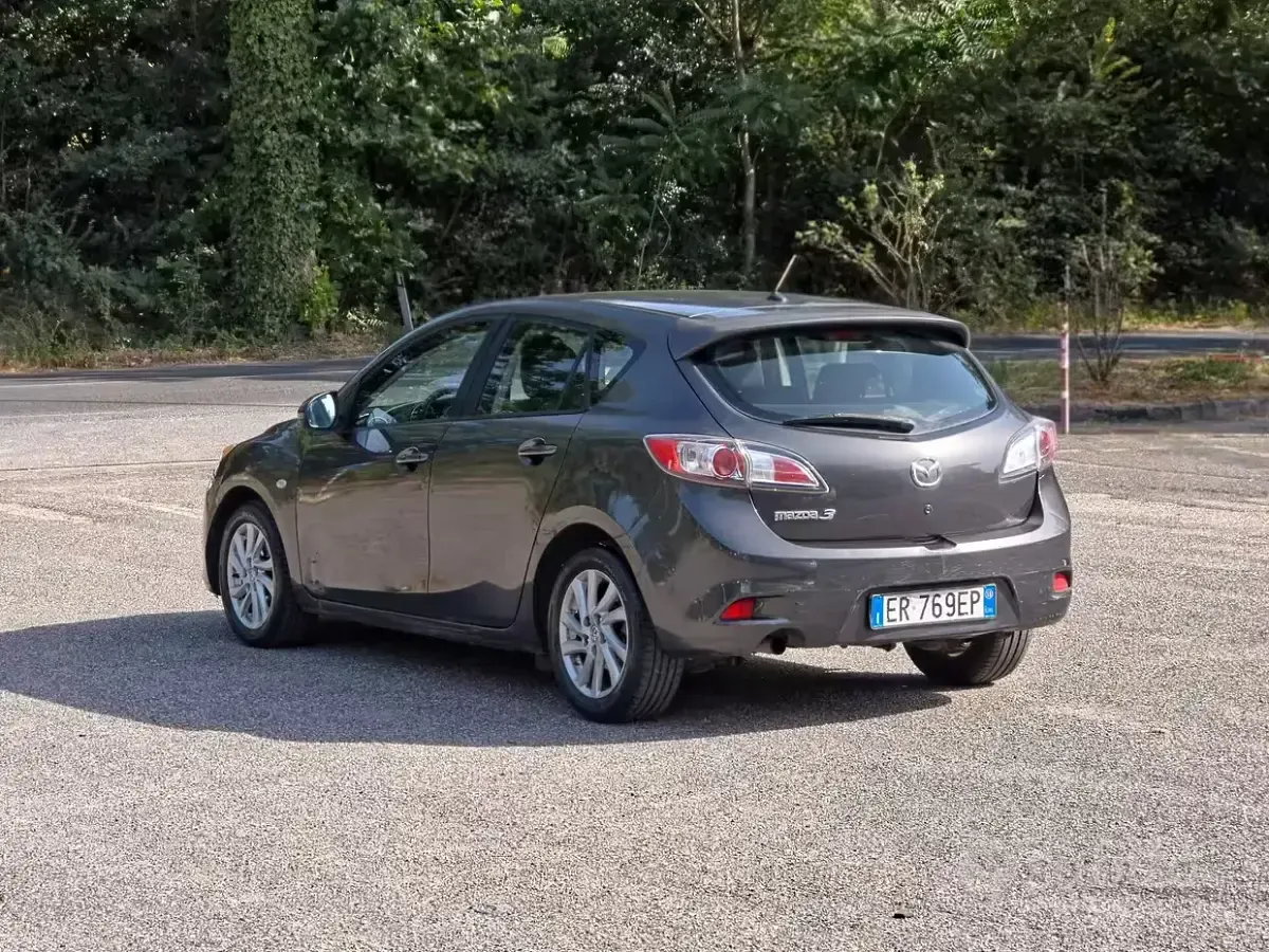 Usata Mazda 3 116 CV (85 kW) 2013 Marrone Berlina