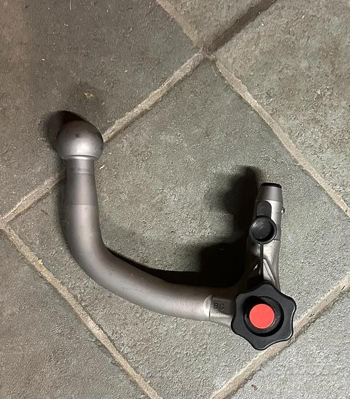 Usata Ford Tourneo 101 CV (74 kW) 2018 Rosso Monovolume