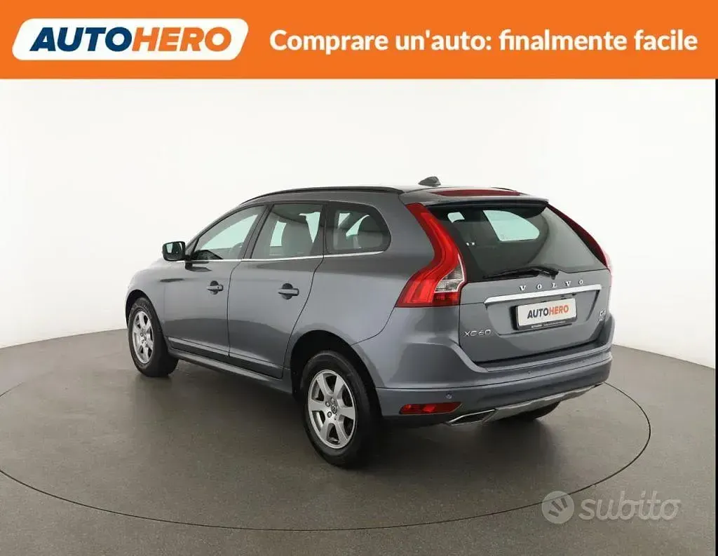 Usata Volvo XC60 Business Edition 190 CV (139 kW) 2017 Grigio SUV