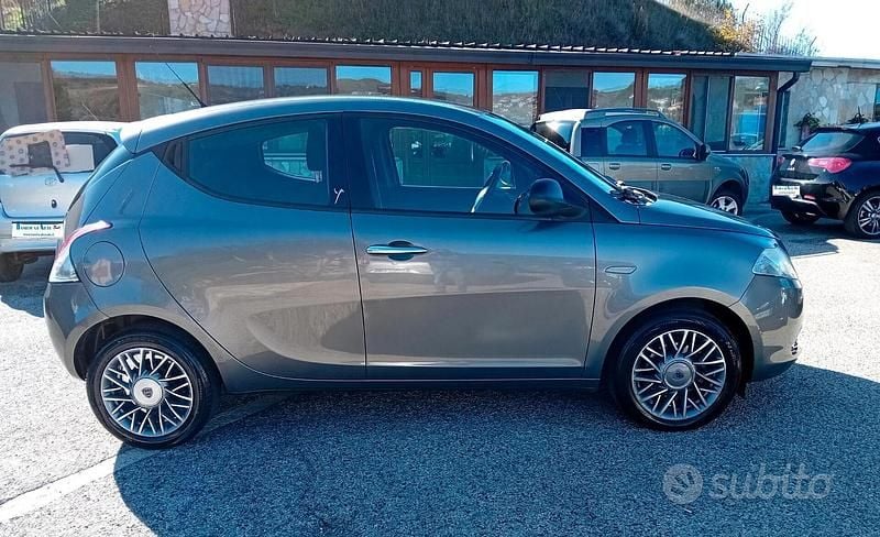 Usata Lancia Ypsilon S 95 CV (69 kW) 2013 Grigio Utilitaria