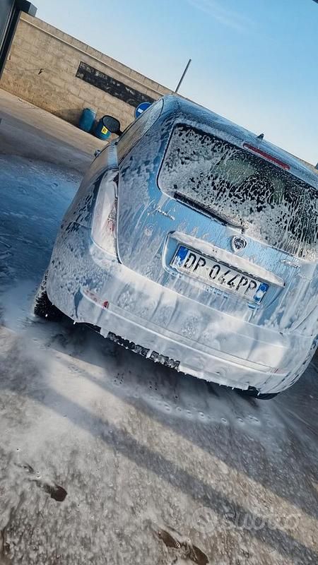 Usata 2008 Lancia Ypsilon Due volumi | 2200 € - Immagine 1/4