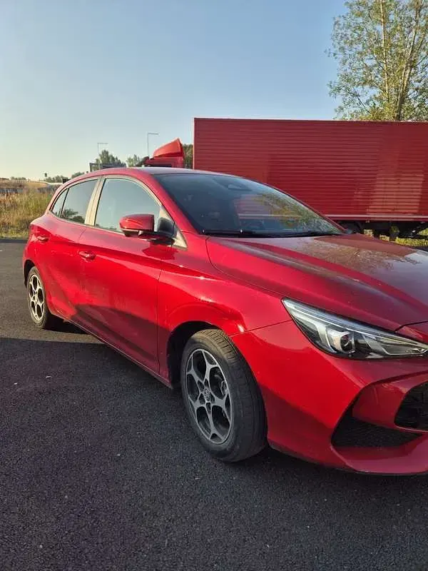 Usata MG MG3 Luxury 102 CV (75 kW) 2024 Utilitaria