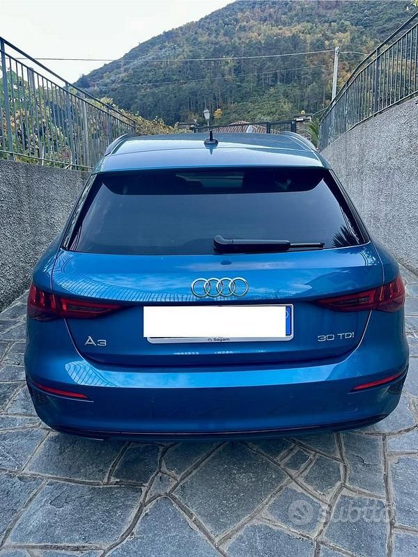 Usata Audi A3 S-Line 116 CV (85 kW) 2022 Blu/azzurro Berlina