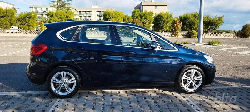 Usata BMW 218 150 CV (110 kW) 2015 Blu Berlina