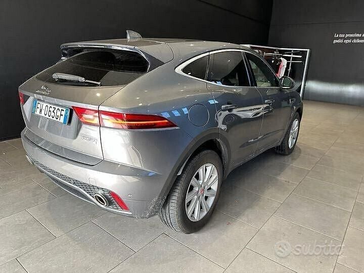 Usata Jaguar E-Pace R-Dynamic 150 CV (110 kW) 2019 Grigio SUV