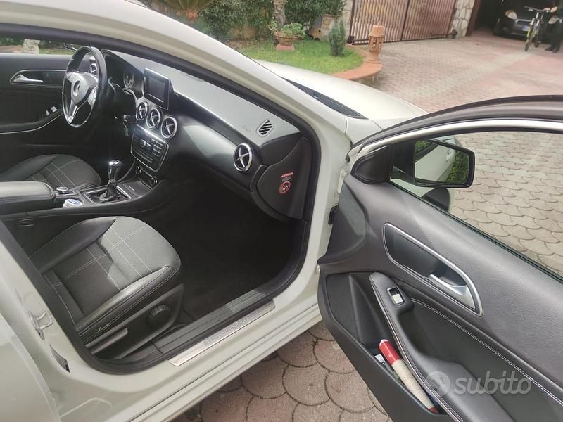 Usata Mercedes A160 90 CV (66 kW) 2014 Bianco Berlina