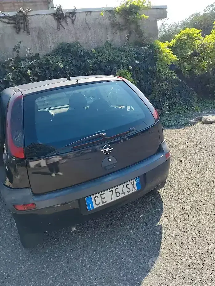 Usata Opel Corsa 58 CV (42 kW) 2003 Bluazzurro Utilitaria